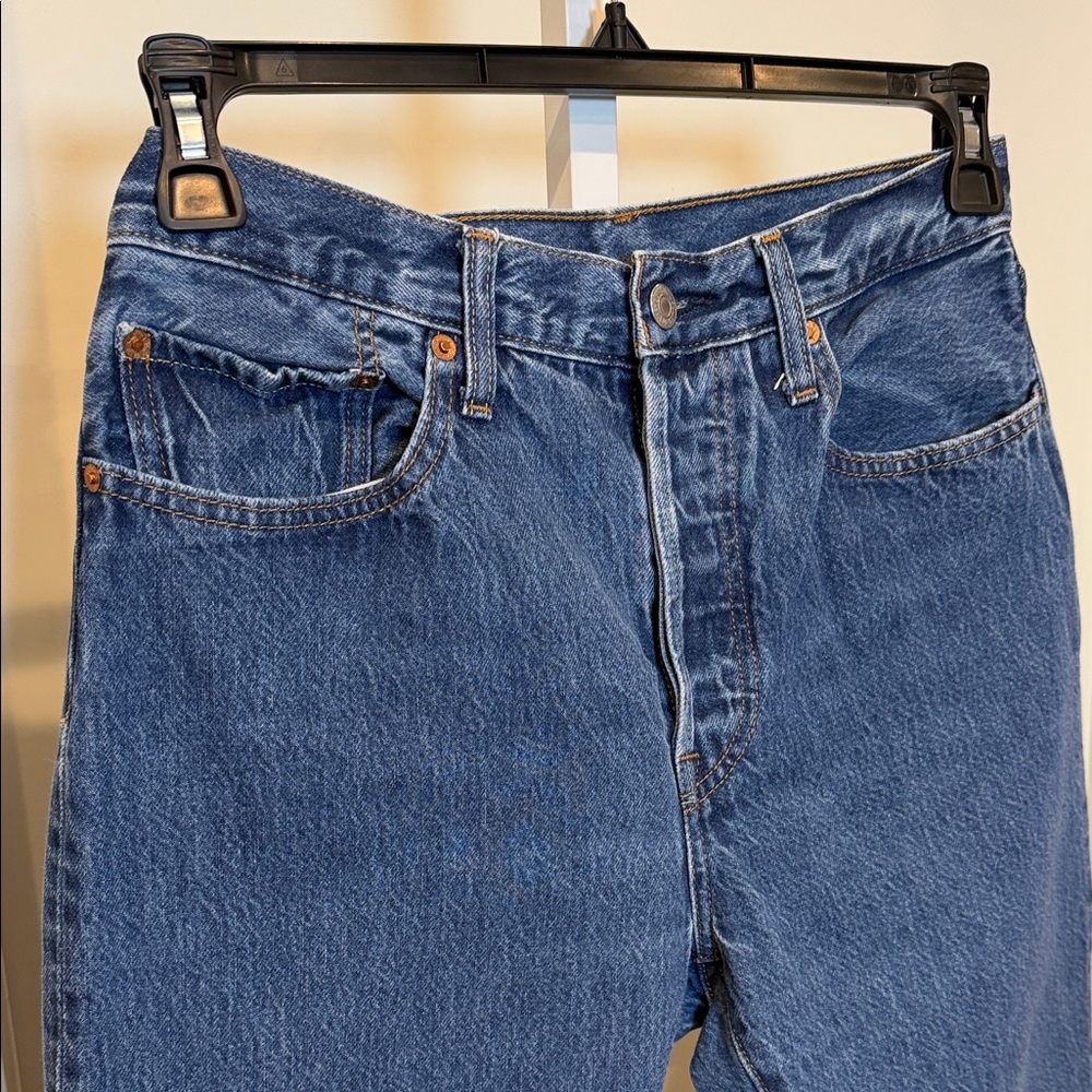 Levi's Women's High-Rise Straight Crop Jeans - Blue - Picture 4 of 10